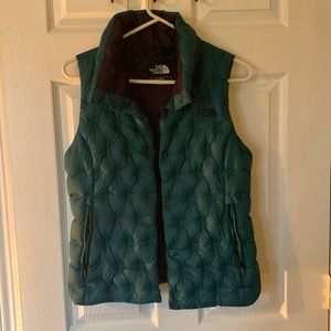 Pinched puffy Northface vest size small